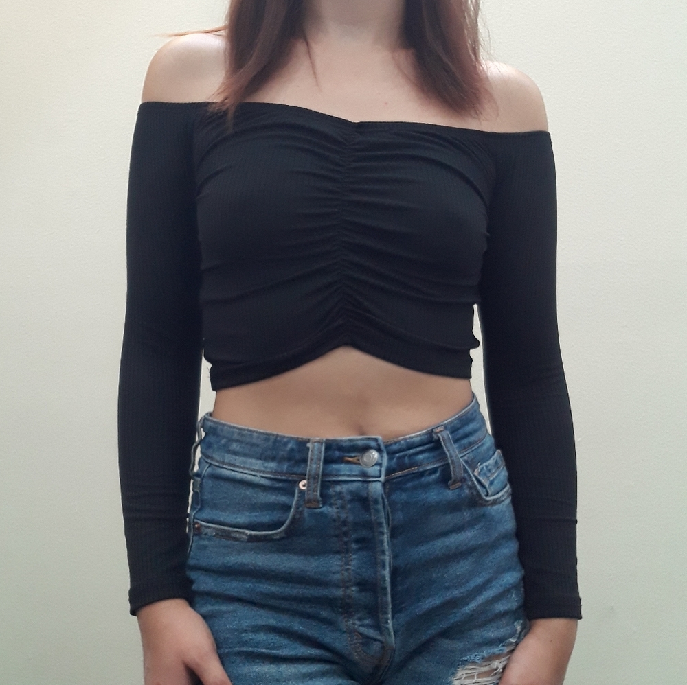 Black crop top